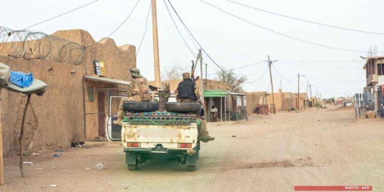 MALI – Amnesty International demande une enquête pour crimes de guerre après l’exécution présumée de soldats capturés à Tabrichat