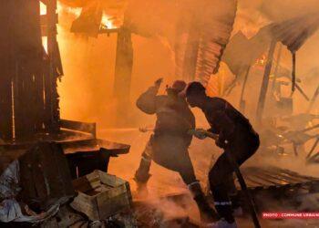 CATASTROPHE – Un violent incendie frappe le Bazary Kely de Toamasina dans la nuit du dimanche à lundi