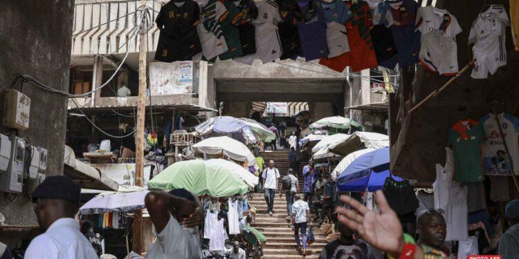 MIGRATION – Des Africains expulsés des États-Unis vers le Cameroun demandent la protection de leur “pays d’accueil” devant la justice