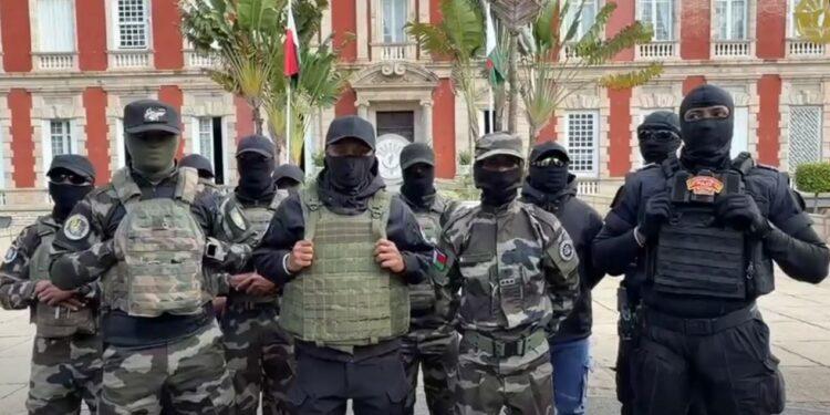 INSÉCURITÉ – La présidence diffuse une série de vidéos relatives à une mission de la garde présidentielle sur des enlèvements d’enfants albinos
